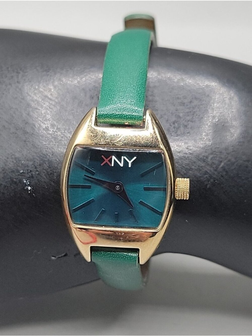 XNY By Seiko Ladies Quartz Watch 7" Urban Green Gold Tone Case BV8100X1